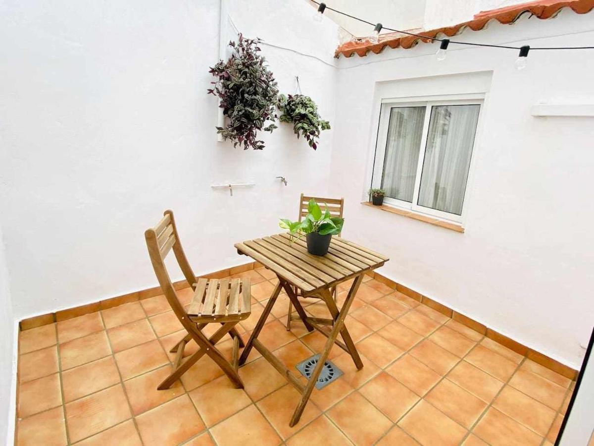Monkeys Apartments Los Viajantes Seville Exterior photo